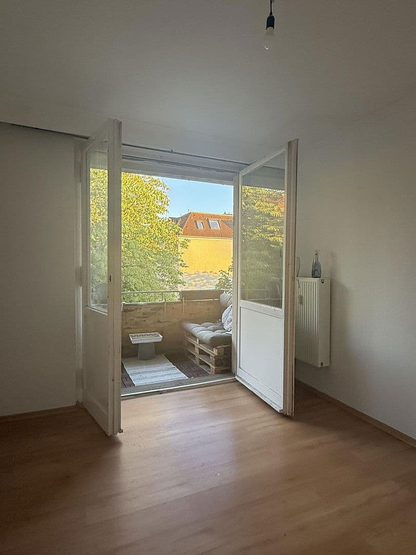 Predaj bytu 3-izbový 70 m², Friedrichsruher Straße 54, Berlin, Berlín Predaj bytu 3-izbový 70 m², Friedrichsruher Straße 54, Berlin, Berlín