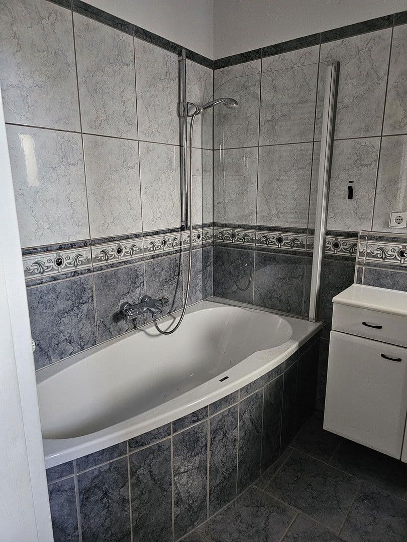 Predaj domu 189 m², pozemek 287 m², Hohenhameln, Dolné Sasko Predaj domu 189 m², pozemek 287 m², Hohenhameln, Dolné Sasko