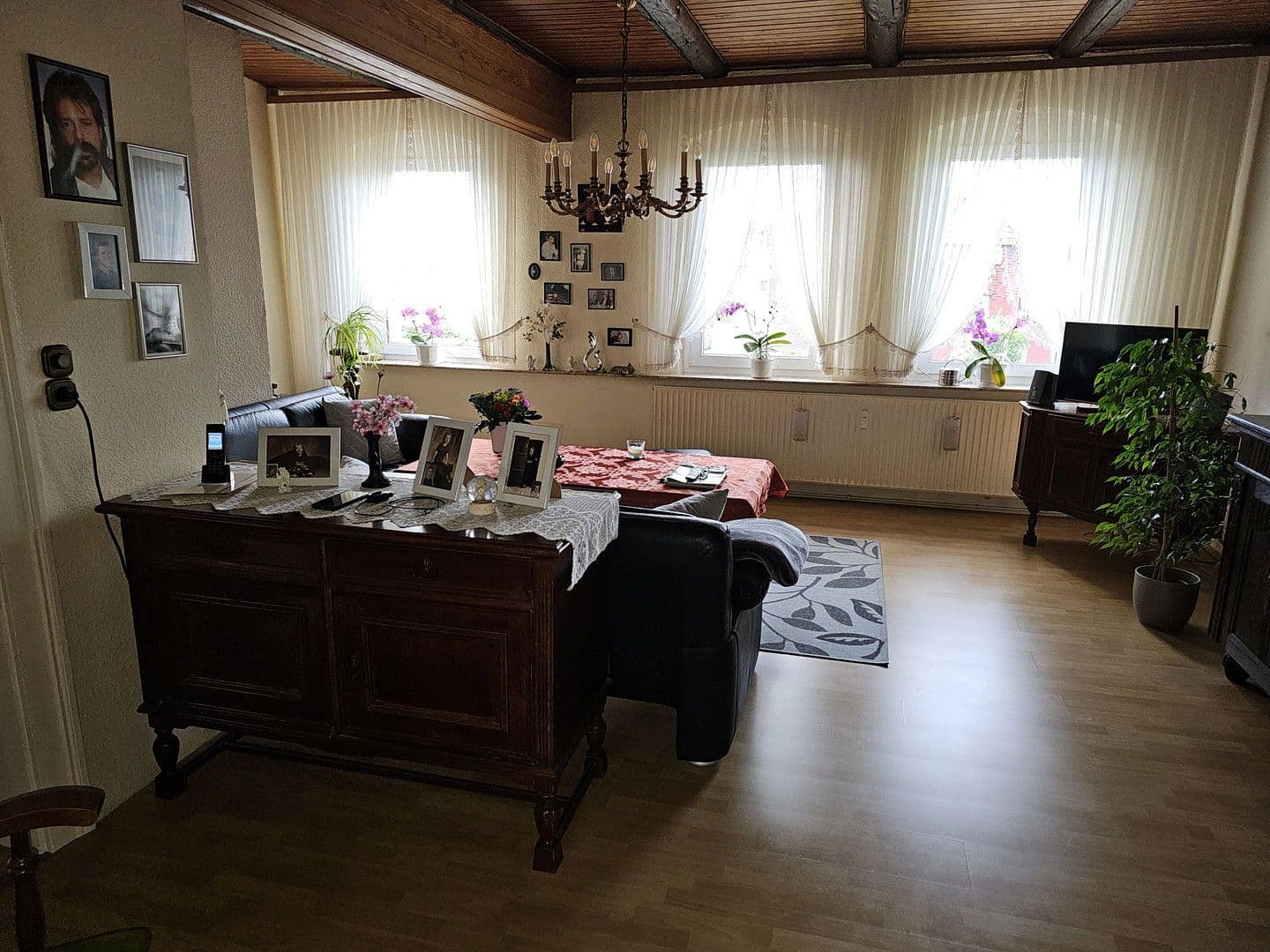 Predaj domu 189 m², pozemek 287 m², Hohenhameln, Dolné Sasko Predaj domu 189 m², pozemek 287 m², Hohenhameln, Dolné Sasko