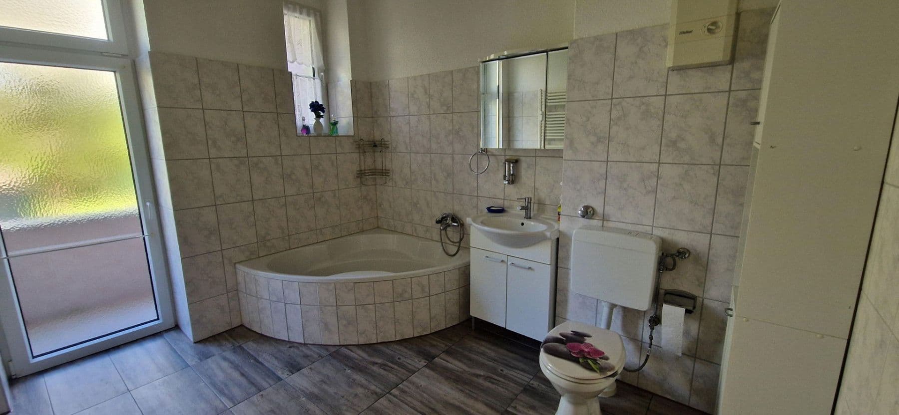 Prenájom bytu 2-izbový 95 m², Feldsieperstr.134, Bochum, Severné Porýnie - Westfálsko Prenájom bytu 2-izbový 95 m², Feldsieperstr.134, Bochum, Severné Porýnie - Westfálsko