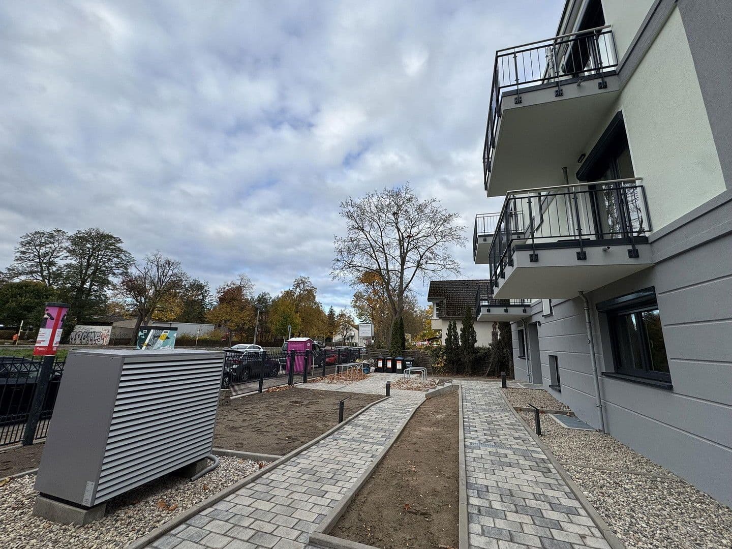 Prenájom bytu 3-izbový 75 m², Berlin, Berlín Prenájom bytu 3-izbový 75 m², Berlin, Berlín