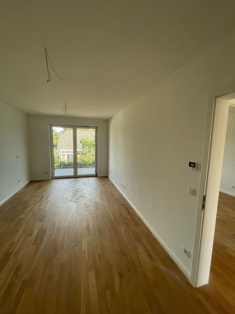 Prenájom bytu 3-izbový 75 m², Berlin, Berlín Prenájom bytu 3-izbový 75 m², Berlin, Berlín