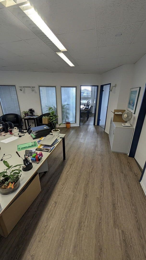 Prenájom kancelárie 194 m², Mengendamm 12, Hannover, Dolné Sasko Prenájom kancelárie 194 m², Mengendamm 12, Hannover, Dolné Sasko