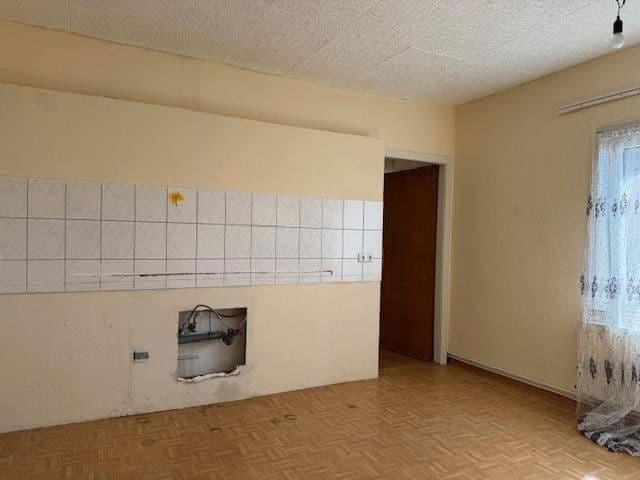 Prenájom bytu 3-izbový 111 m², Bahnhofstraße 13, Seesen, Dolné Sasko Prenájom bytu 3-izbový 111 m², Bahnhofstraße 13, Seesen, Dolné Sasko