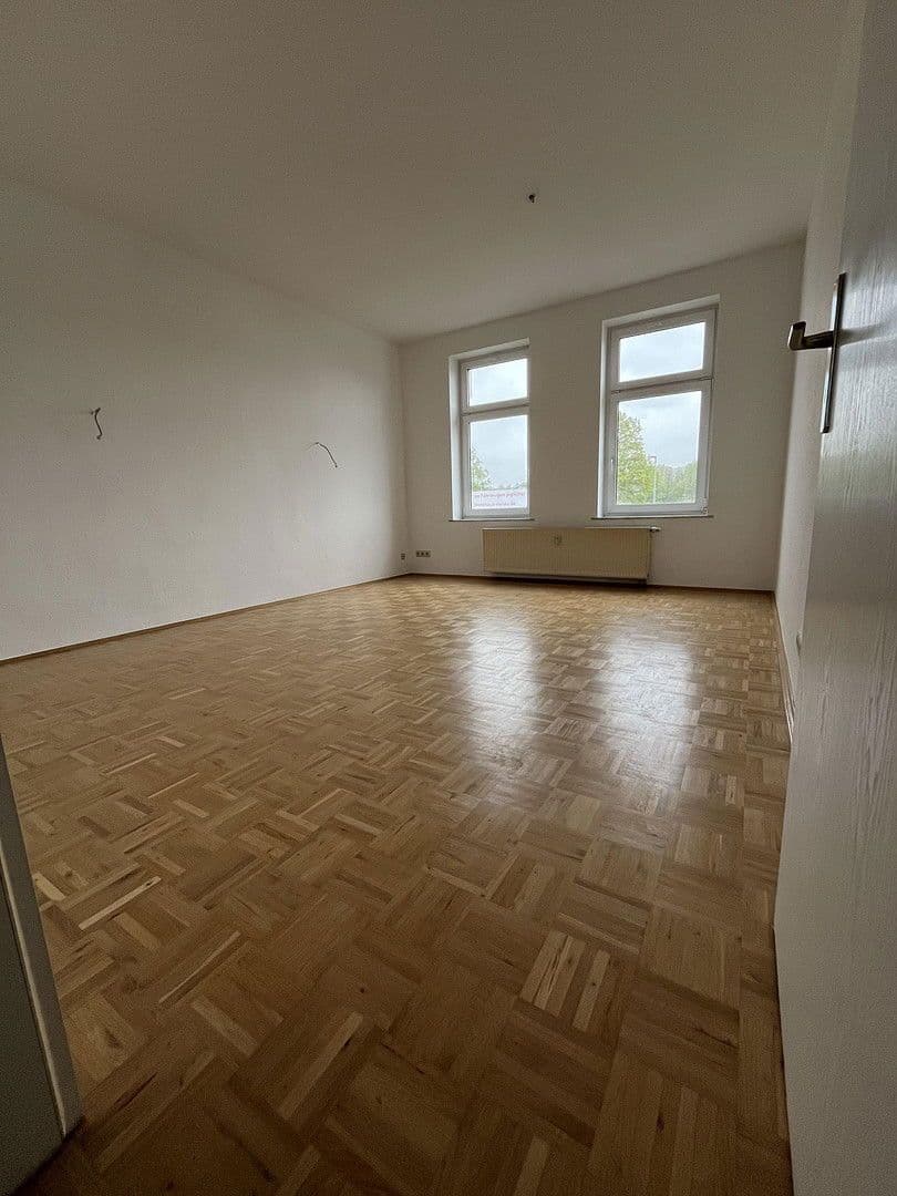 Prenájom bytu 2-izbový 60 m², Schneeberger Straße 4, Chemnitz, Sasko Prenájom bytu 2-izbový 60 m², Schneeberger Straße 4, Chemnitz, Sasko