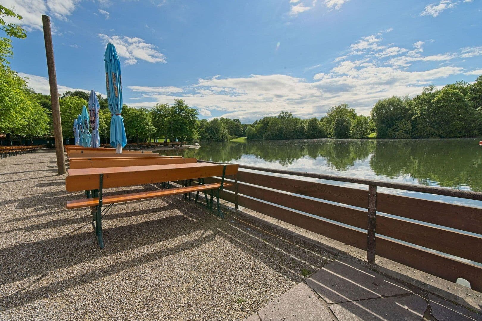 Prenájom bytu 4-izbový 147 m², München, Bavorsko Prenájom bytu 4-izbový 147 m², München, Bavorsko