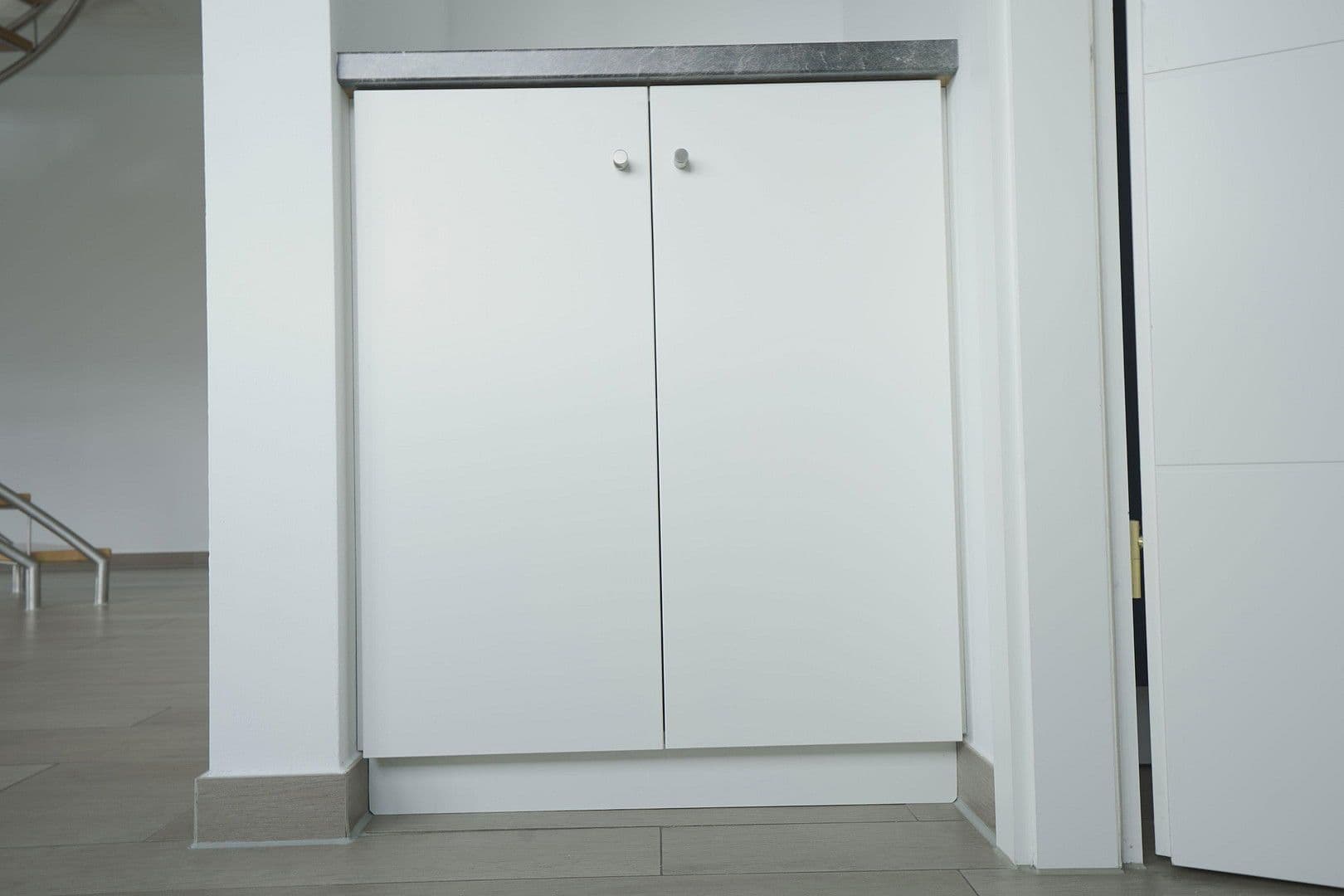 Prenájom bytu 4-izbový 147 m², München, Bavorsko Prenájom bytu 4-izbový 147 m², München, Bavorsko