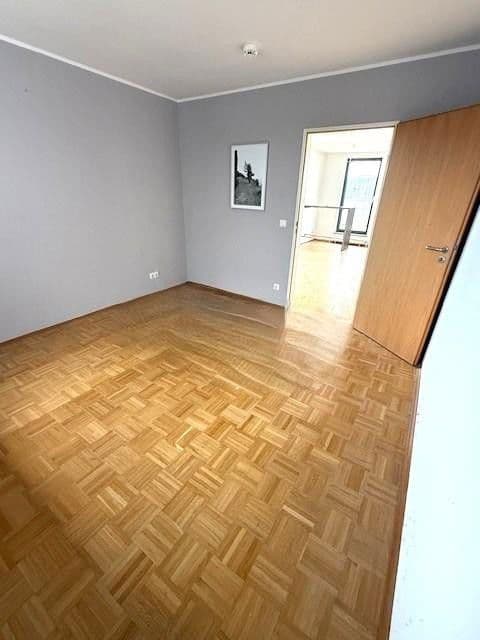 Prenájom bytu 2-izbový 61 m², Schenkendorfstraße 1a, Leipzig, Sasko Prenájom bytu 2-izbový 61 m², Schenkendorfstraße 1a, Leipzig, Sasko