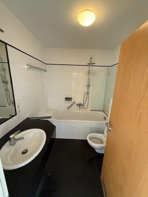 Prenájom bytu 2-izbový 61 m², Schenkendorfstraße 1a, Leipzig, Sasko Prenájom bytu 2-izbový 61 m², Schenkendorfstraße 1a, Leipzig, Sasko