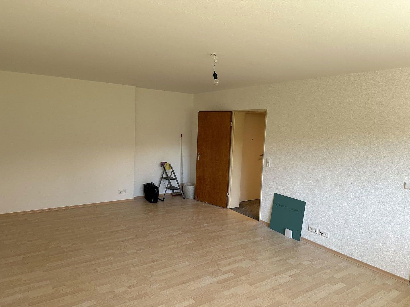Prenájom bytu 1-izbový 32 m², Stetten, Bádensko-Wurttembersko Prenájom bytu 1-izbový 32 m², Stetten, Bádensko-Wurttembersko