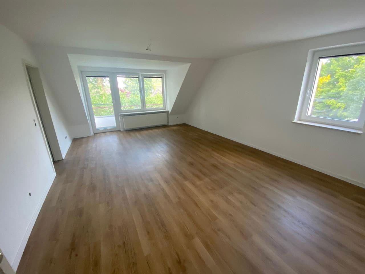 Prenájom bytu 3-izbový 78 m², Elmshorn, Šlezvicko-Holštajnsko Prenájom bytu 3-izbový 78 m², Elmshorn, Šlezvicko-Holštajnsko