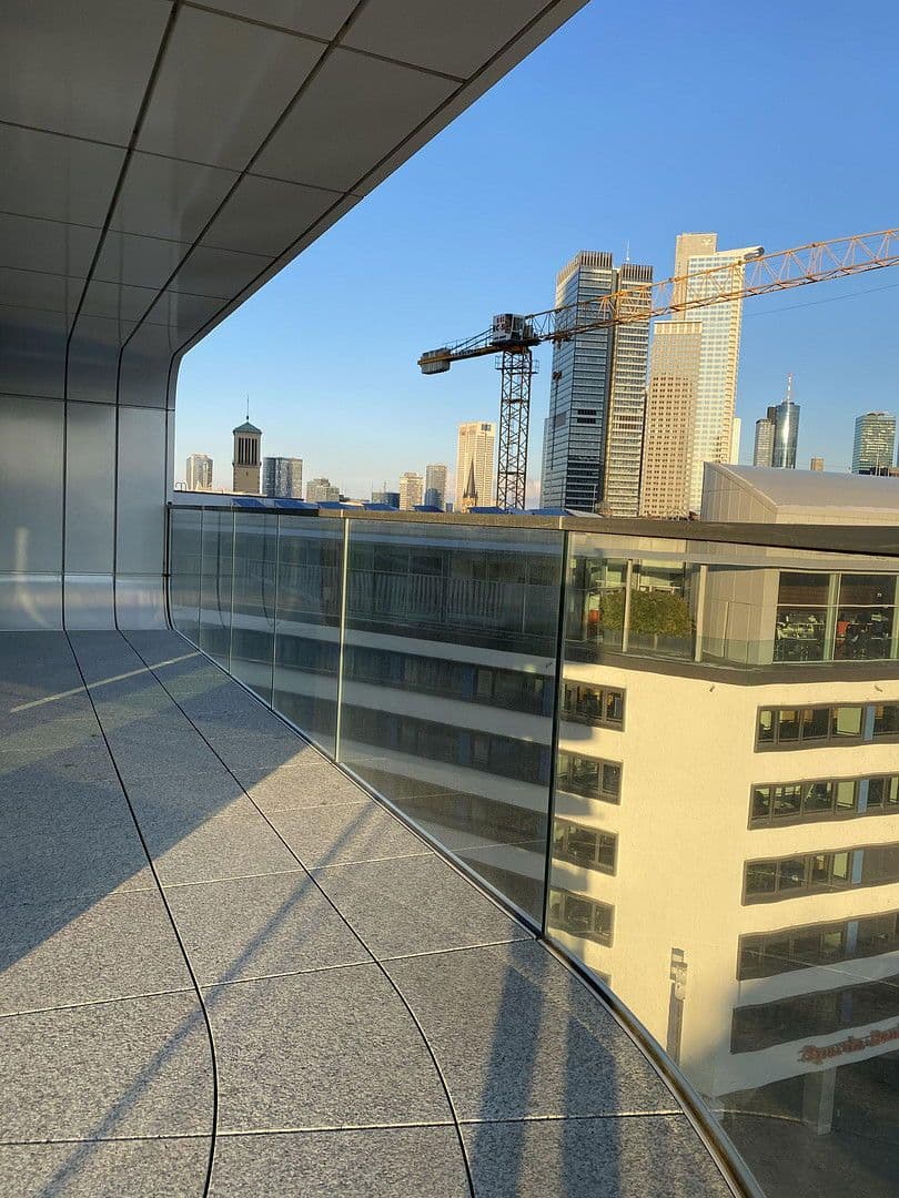 Prenájom bytu 4-izbový 110 m², Europa-Allee 2, Frankfurt am Main, Hesensko Prenájom bytu 4-izbový 110 m², Europa-Allee 2, Frankfurt am Main, Hesensko