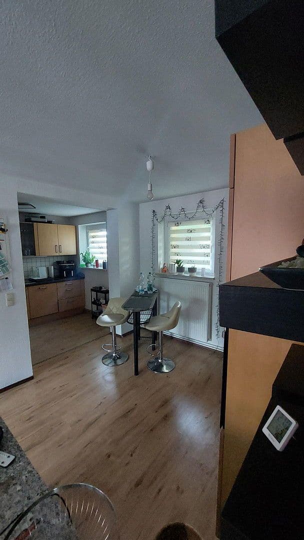 Prenájom bytu 3-izbový 109 m², Gröditz, Sasko Prenájom bytu 3-izbový 109 m², Gröditz, Sasko