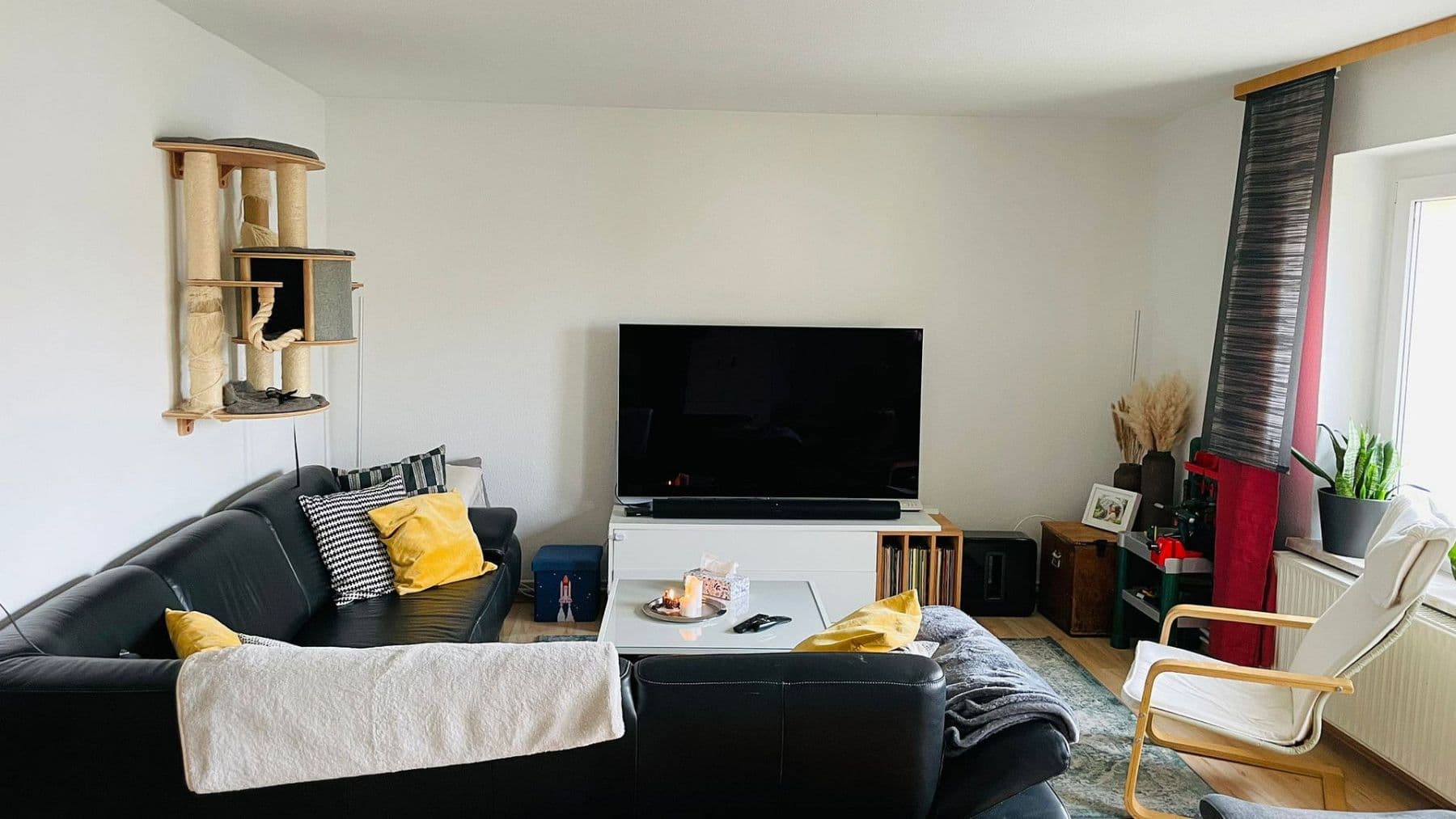 Prenájom bytu 3-izbový 109 m², Gröditz, Sasko Prenájom bytu 3-izbový 109 m², Gröditz, Sasko