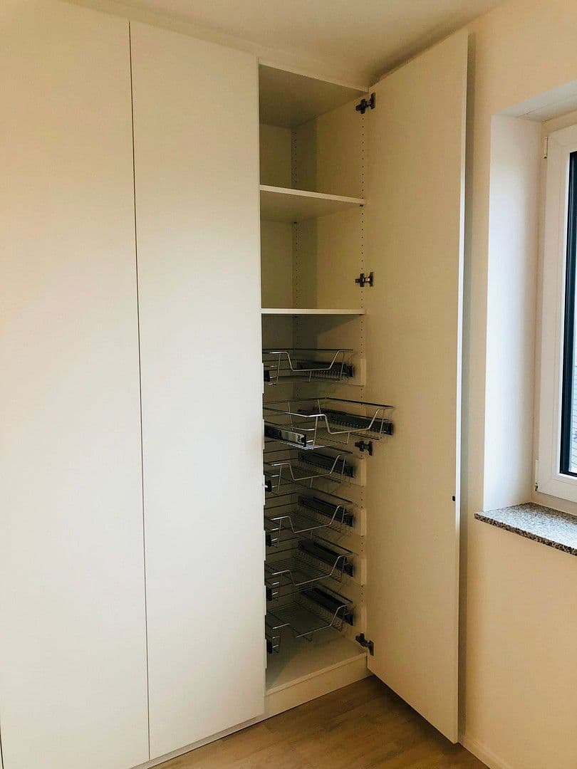 Prenájom bytu 2-izbový 80 m², Thaliastraße 35, Kerpen, Severné Porýnie - Westfálsko Prenájom bytu 2-izbový 80 m², Thaliastraße 35, Kerpen, Severné Porýnie - Westfálsko