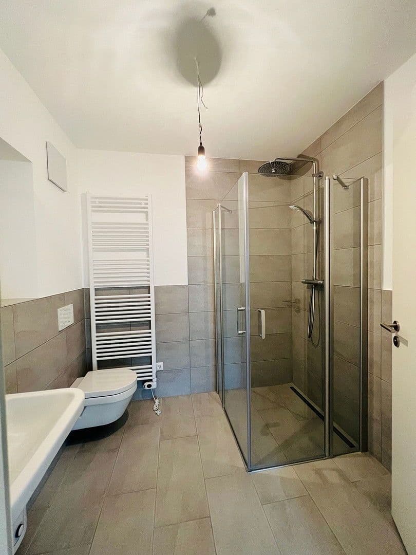 Prenájom bytu 2-izbový 80 m², Thaliastraße 35, Kerpen, Severné Porýnie - Westfálsko Prenájom bytu 2-izbový 80 m², Thaliastraße 35, Kerpen, Severné Porýnie - Westfálsko