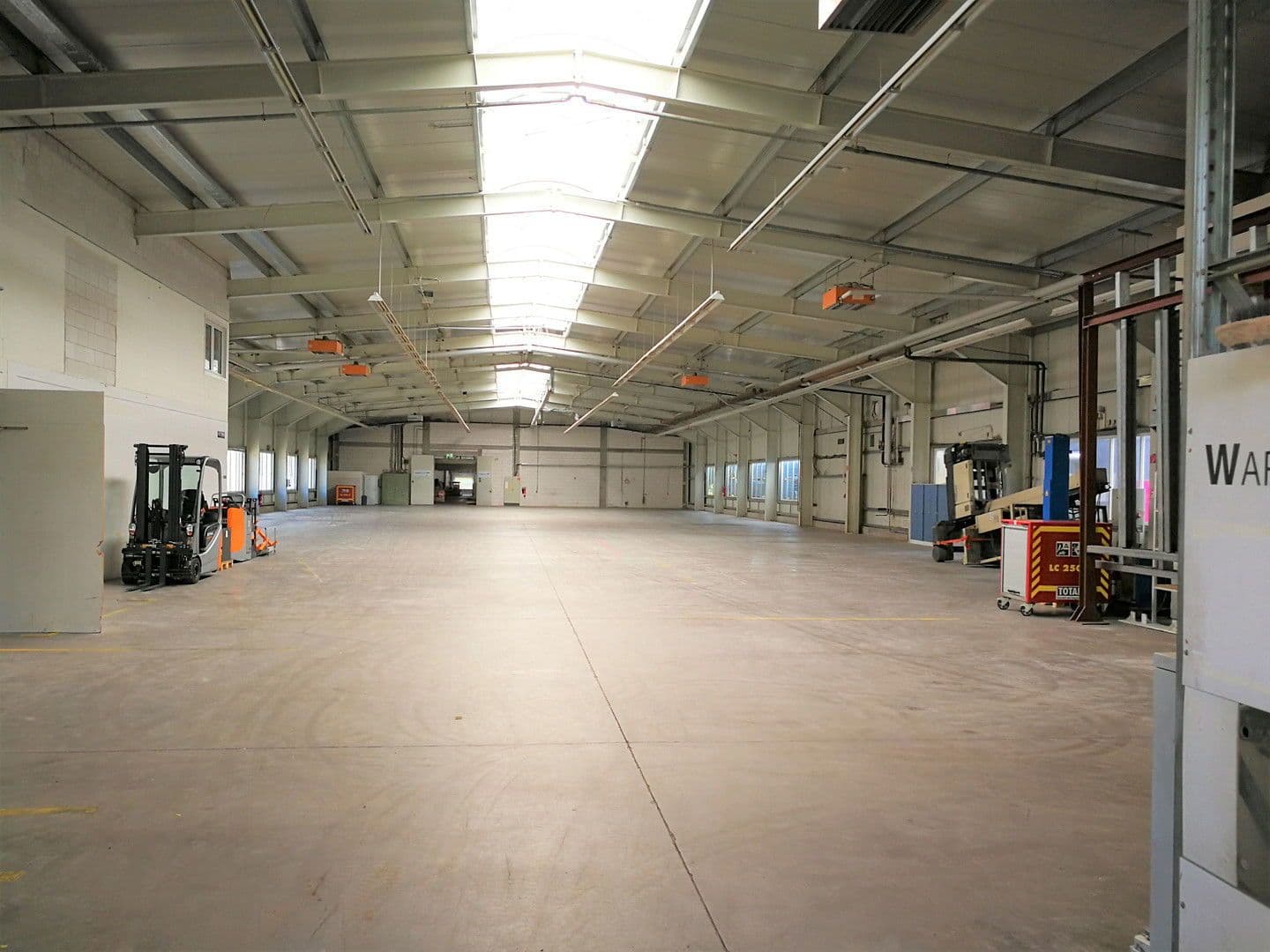 Predaj nebytového priestoru 15.000 m², Wachtelhau 8, Sigmaringen, Bádensko-Wurttembersko Predaj nebytového priestoru 15.000 m², Wachtelhau 8, Sigmaringen, Bádensko-Wurttembersko