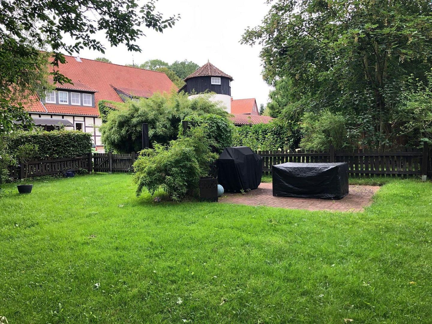 Prenájom bytu 4-izbový 125 m², Alte Dorfstraße 1, Seesen, Dolné Sasko Prenájom bytu 4-izbový 125 m², Alte Dorfstraße 1, Seesen, Dolné Sasko