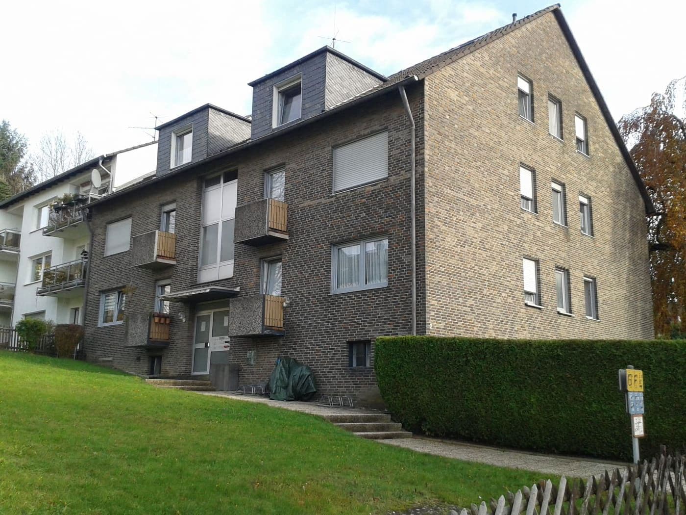 Predaj domu 629 m², pozemek 784 m², An der Flosswiese 2, Burscheid, Severné Porýnie - Westfálsko Predaj domu 629 m², pozemek 784 m², An der Flosswiese 2, Burscheid, Severné Porýnie - Westfálsko