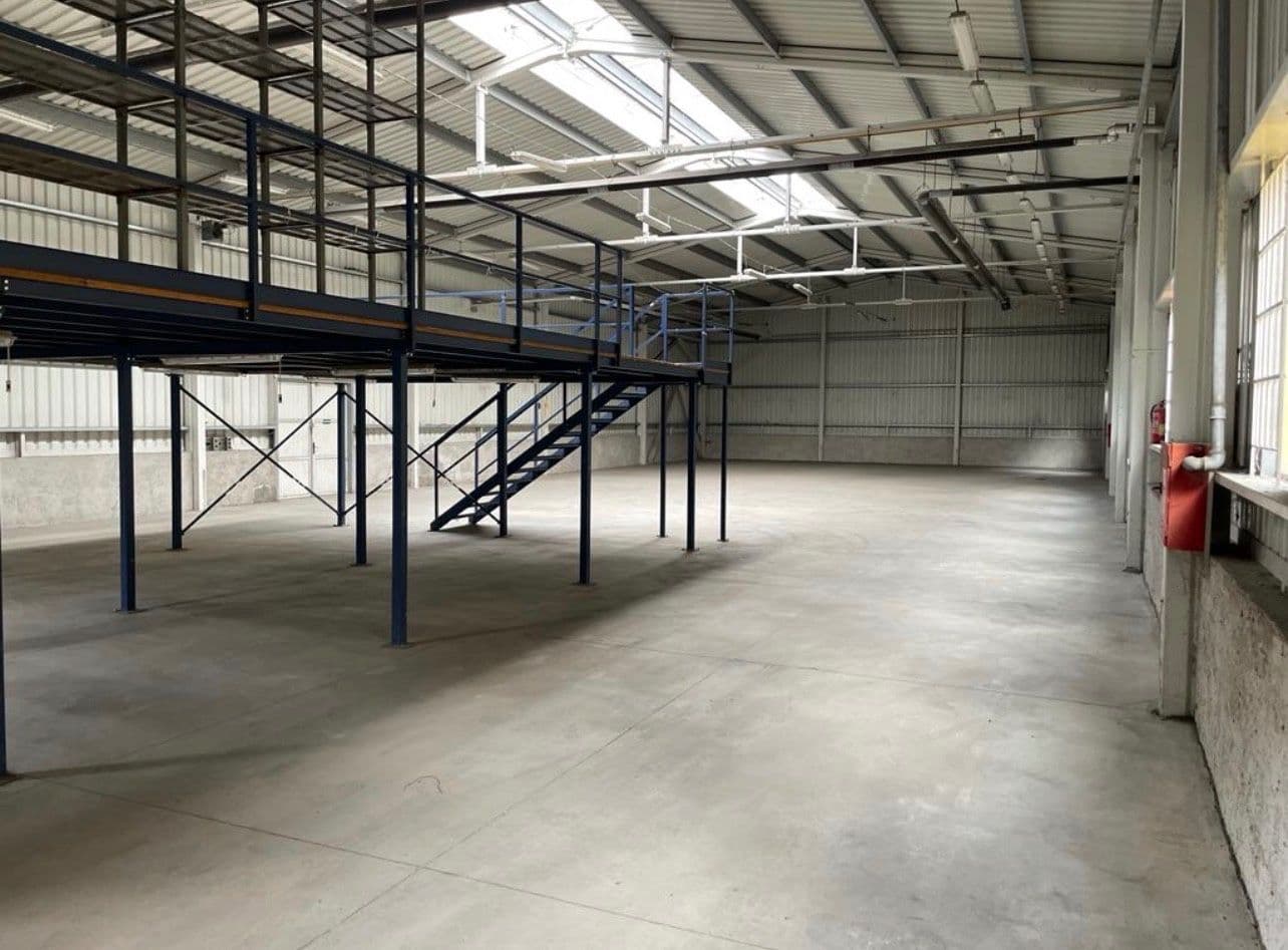 Prenájom nebytového priestoru 600 m², Kladenská, Hostouň, Středočeský kraj Prenájom nebytového priestoru 600 m², Kladenská, Hostouň, Středočeský kraj