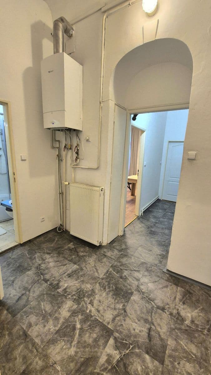 Prenájom bytu 2-izbový 55 m², Bolzanova, Praha, Praha Prenájom bytu 2-izbový 55 m², Bolzanova, Praha, Praha