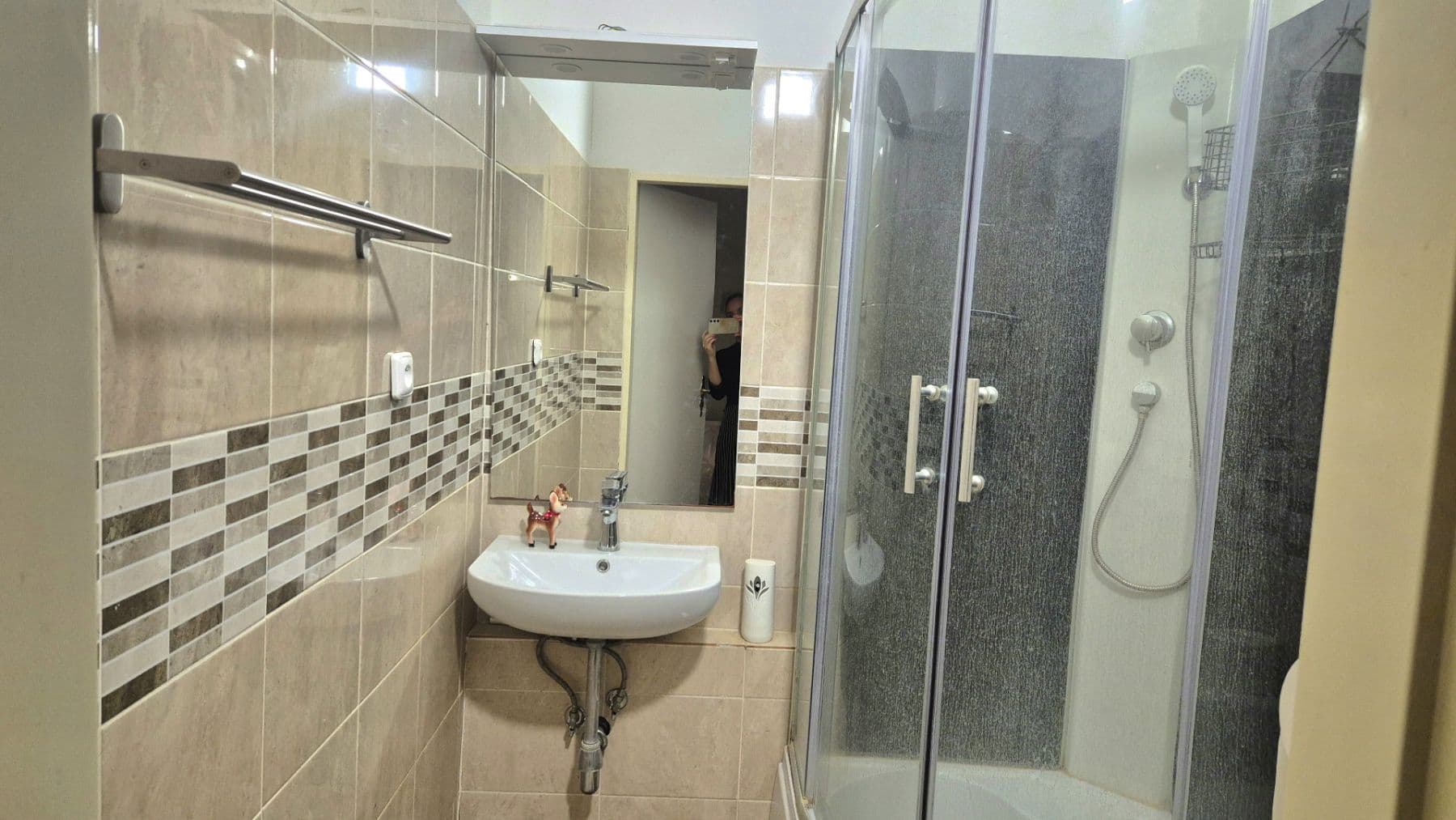 Prenájom bytu 2-izbový 55 m², Bolzanova, Praha, Praha Prenájom bytu 2-izbový 55 m², Bolzanova, Praha, Praha