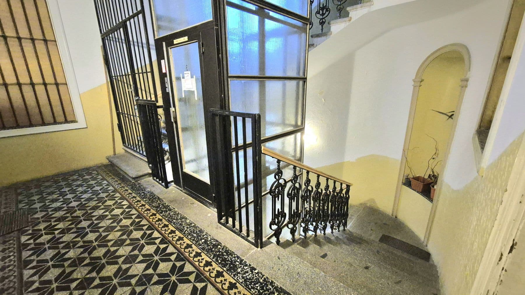 Prenájom bytu 2-izbový 55 m², Bolzanova, Praha, Praha Prenájom bytu 2-izbový 55 m², Bolzanova, Praha, Praha