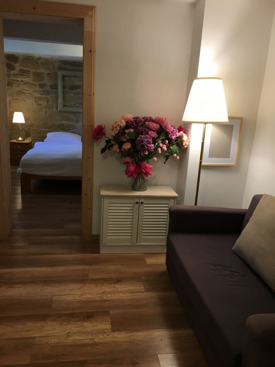 Prenájom bytu 2-izbový 45 m², Prachovská, Praha, Praha Prenájom bytu 2-izbový 45 m², Prachovská, Praha, Praha