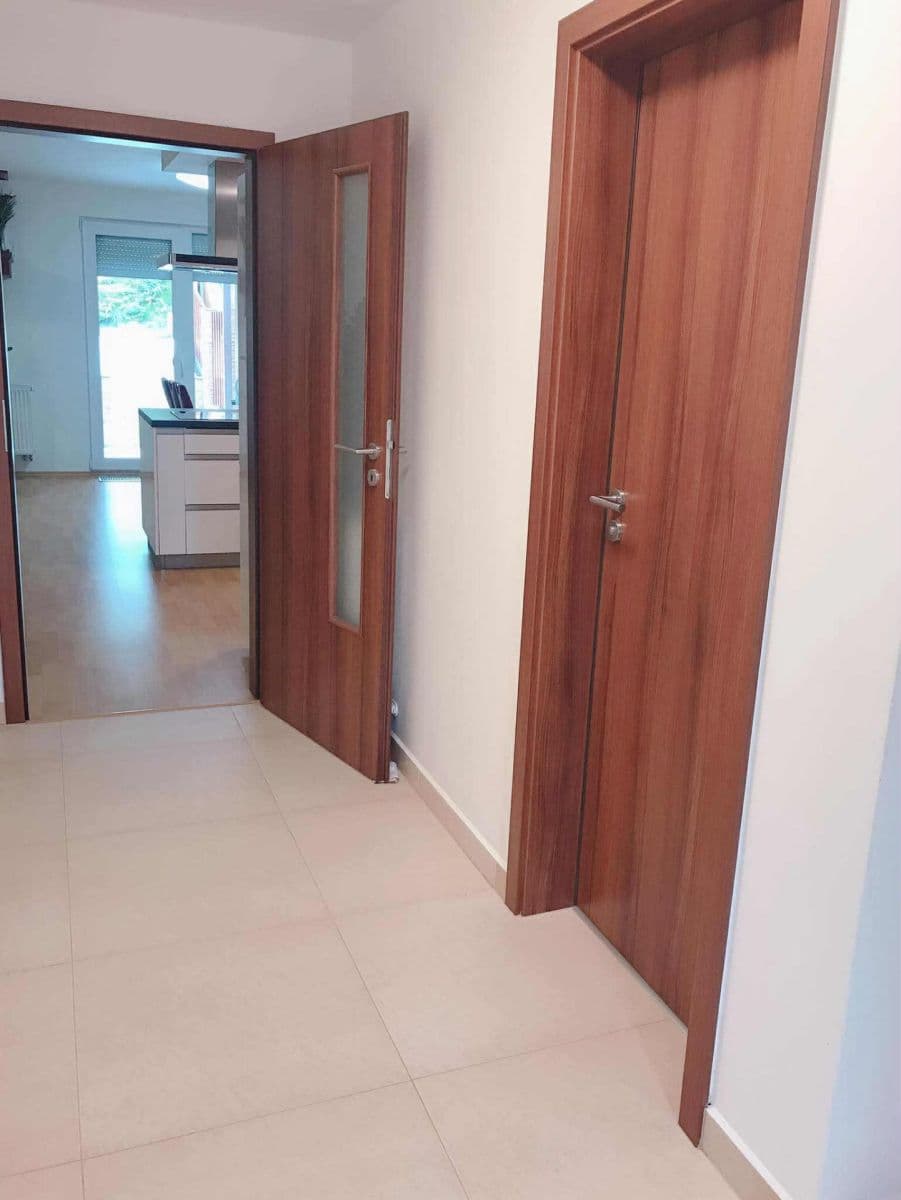 Prenájom domu 240 m², pozemek 240 m², Předenická, Praha, Praha Prenájom domu 240 m², pozemek 240 m², Předenická, Praha, Praha