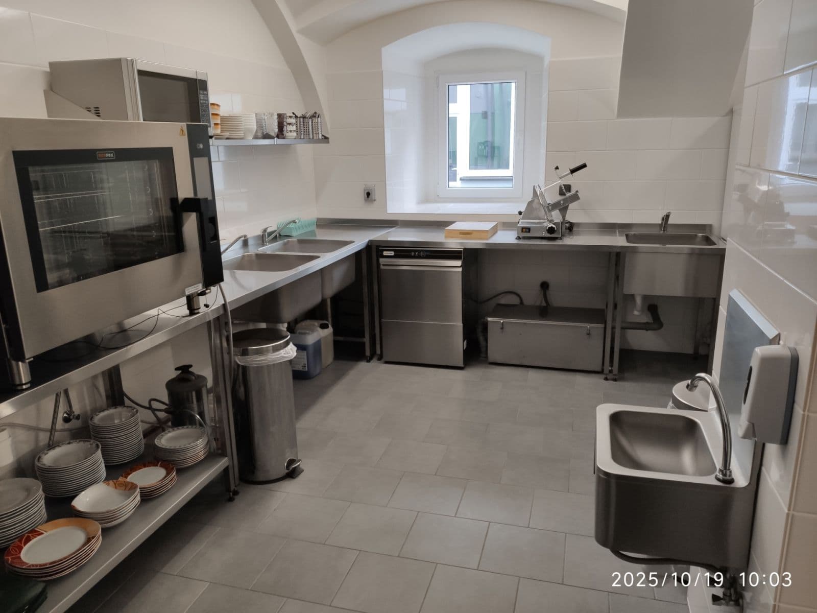 Predaj nebytového priestoru 650 m², Puclice, Plzeňský kraj Predaj nebytového priestoru 650 m², Puclice, Plzeňský kraj