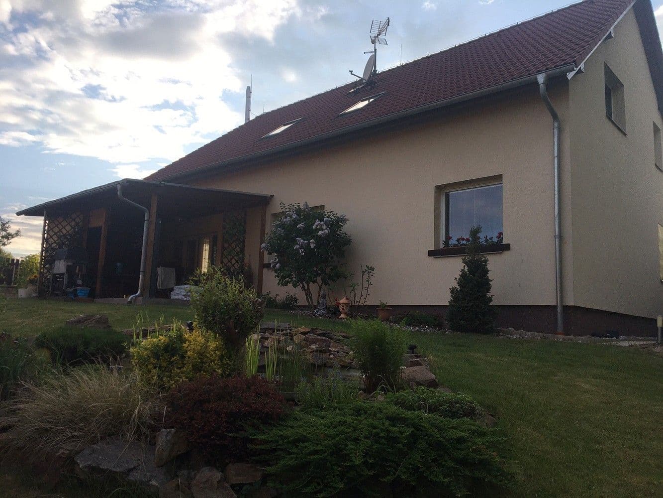 Predaj domu 235 m², pozemek 1.127 m², Zlatá, Středočeský kraj Predaj domu 235 m², pozemek 1.127 m², Zlatá, Středočeský kraj