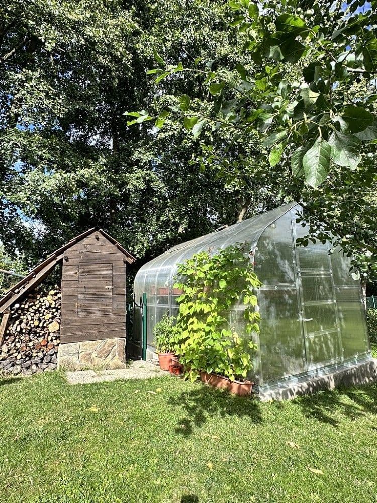 Predaj domu 235 m², pozemek 1.127 m², Zlatá, Středočeský kraj Predaj domu 235 m², pozemek 1.127 m², Zlatá, Středočeský kraj