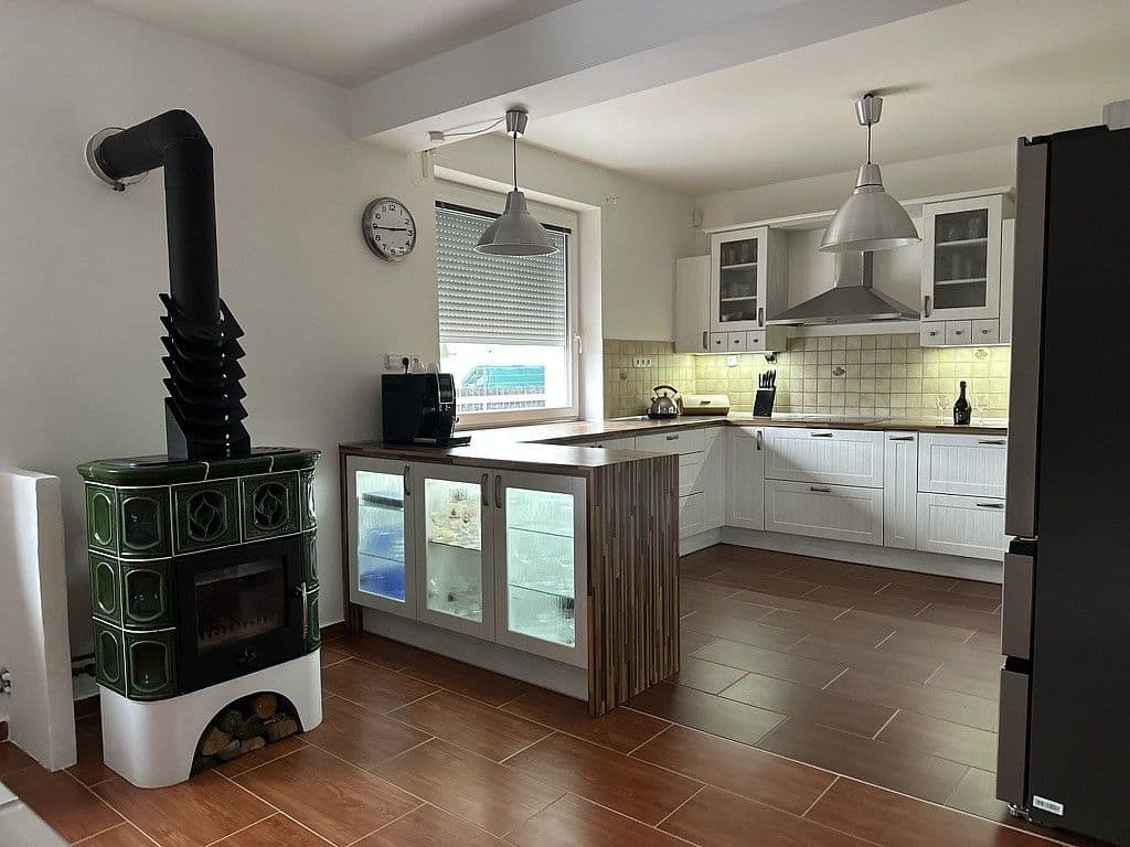 Predaj domu 235 m², pozemek 1.127 m², Zlatá, Středočeský kraj Predaj domu 235 m², pozemek 1.127 m², Zlatá, Středočeský kraj