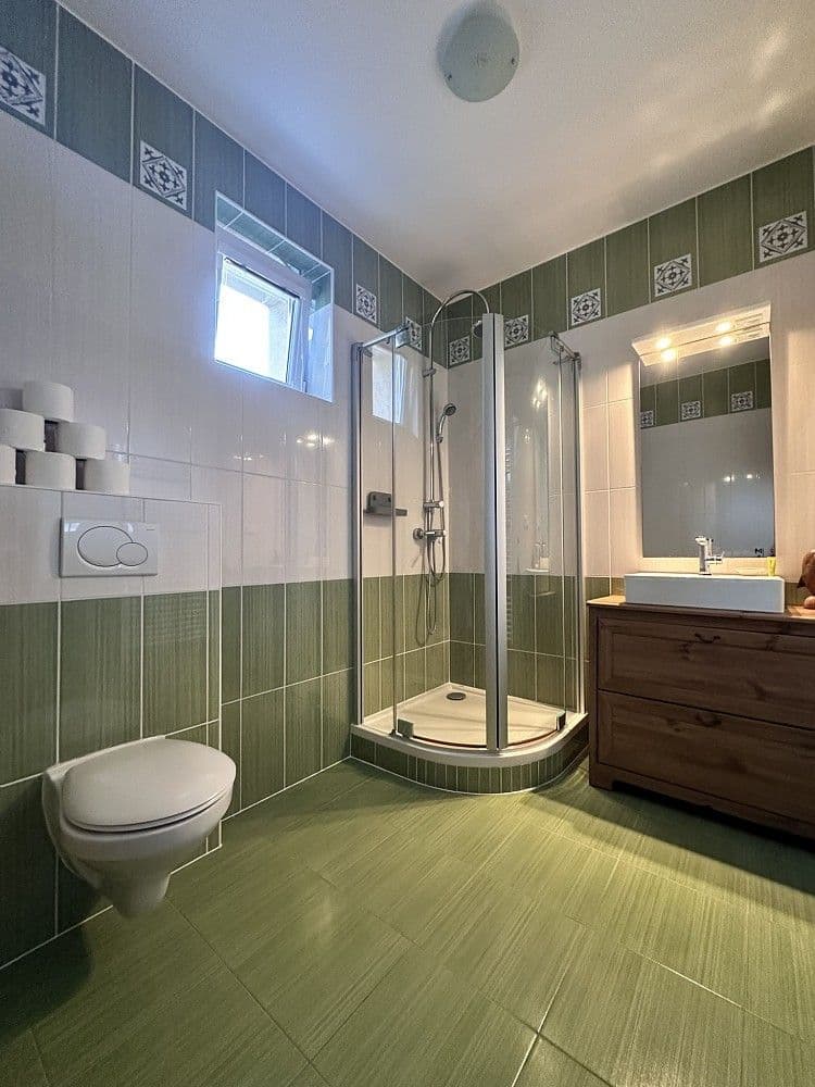 Predaj domu 235 m², pozemek 1.127 m², Zlatá, Středočeský kraj Predaj domu 235 m², pozemek 1.127 m², Zlatá, Středočeský kraj