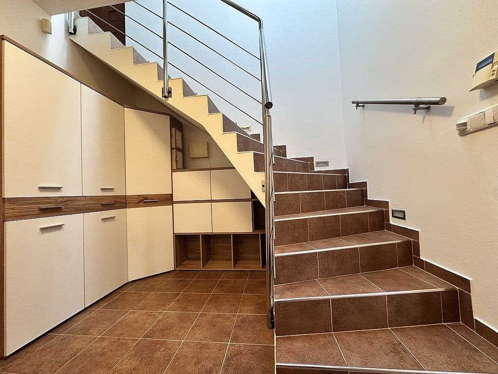 Predaj domu 235 m², pozemek 1.127 m², Zlatá, Středočeský kraj Predaj domu 235 m², pozemek 1.127 m², Zlatá, Středočeský kraj