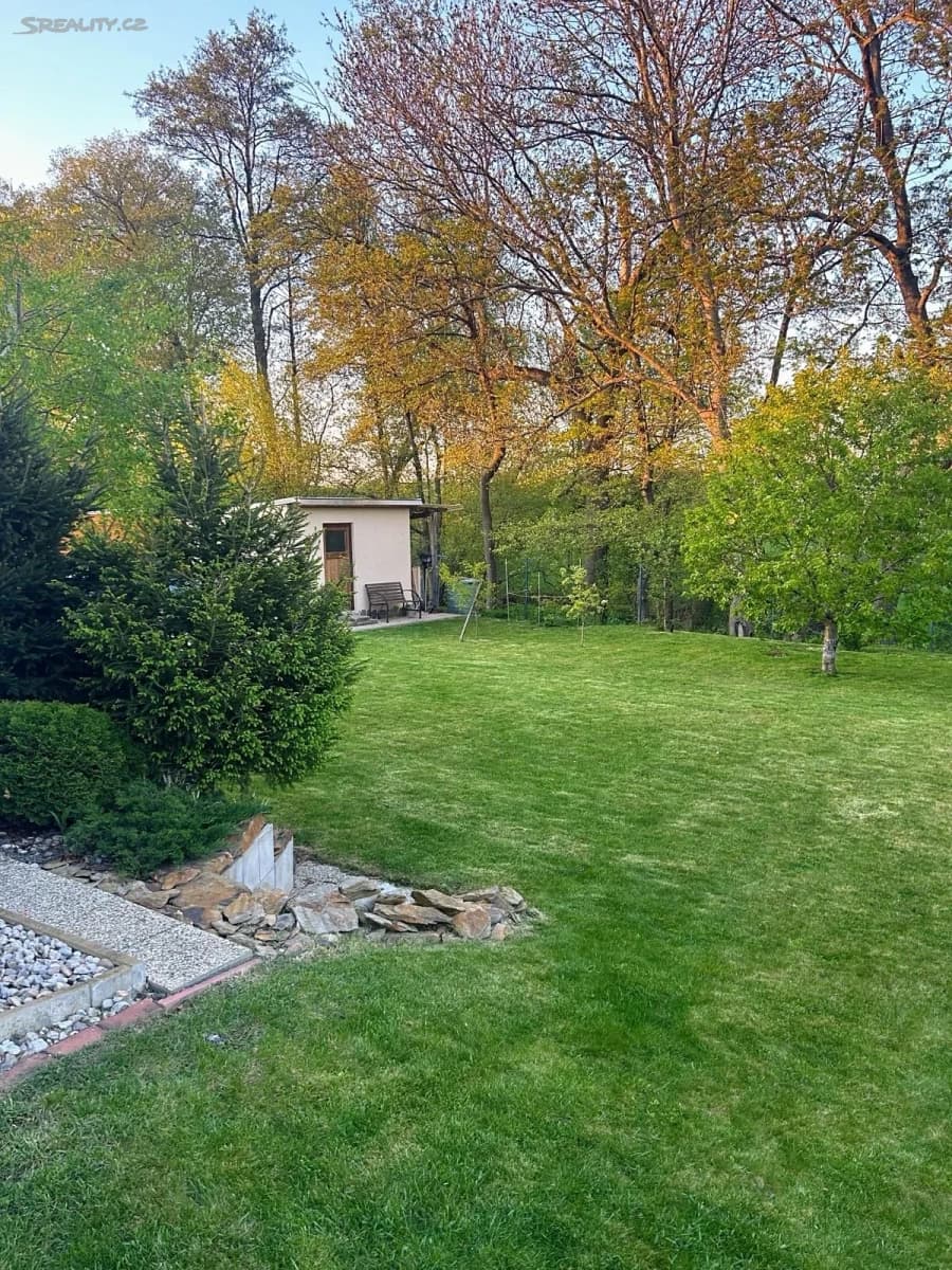 Predaj domu 235 m², pozemek 1.127 m², Zlatá, Středočeský kraj Predaj domu 235 m², pozemek 1.127 m², Zlatá, Středočeský kraj