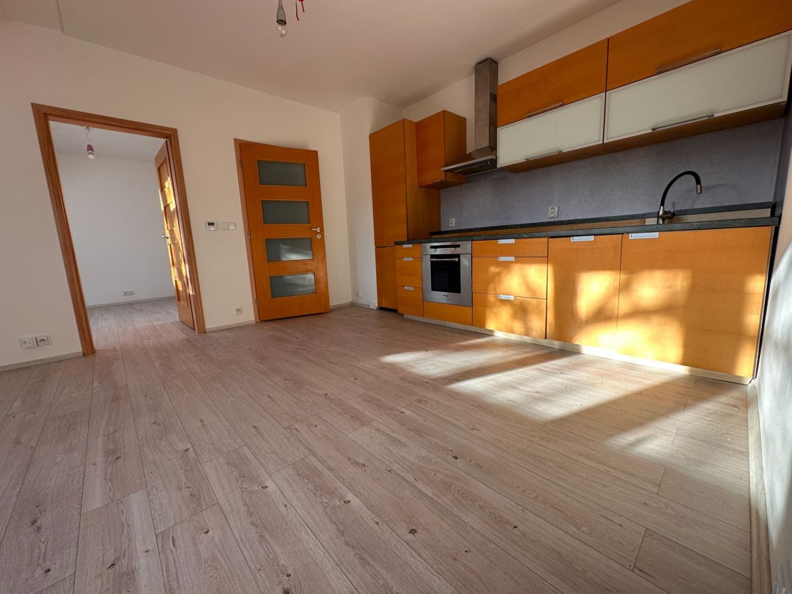 Prenájom bytu 3-izbový 64 m², Hlubočepská, Praha, Praha Prenájom bytu 3-izbový 64 m², Hlubočepská, Praha, Praha