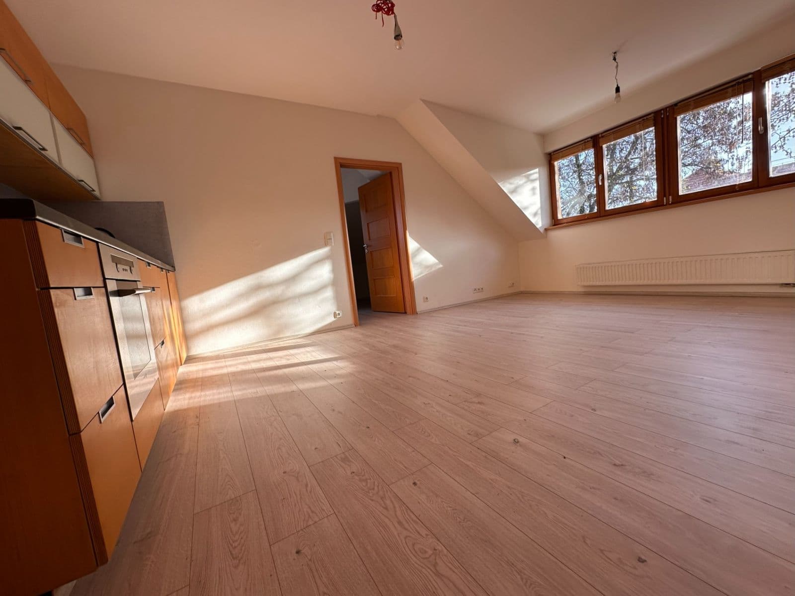 Prenájom bytu 3-izbový 64 m², Hlubočepská, Praha, Praha Prenájom bytu 3-izbový 64 m², Hlubočepská, Praha, Praha