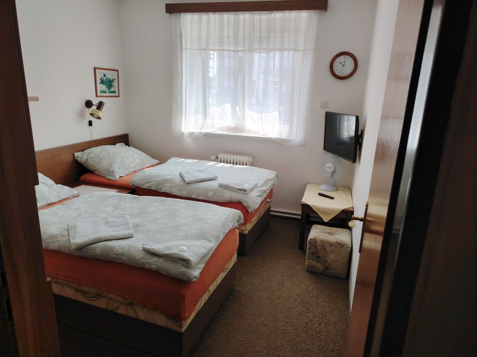 Prenájom bytu Garsoniéra 18 m², Ústecká, Praha, Praha Prenájom bytu Garsoniéra 18 m², Ústecká, Praha, Praha