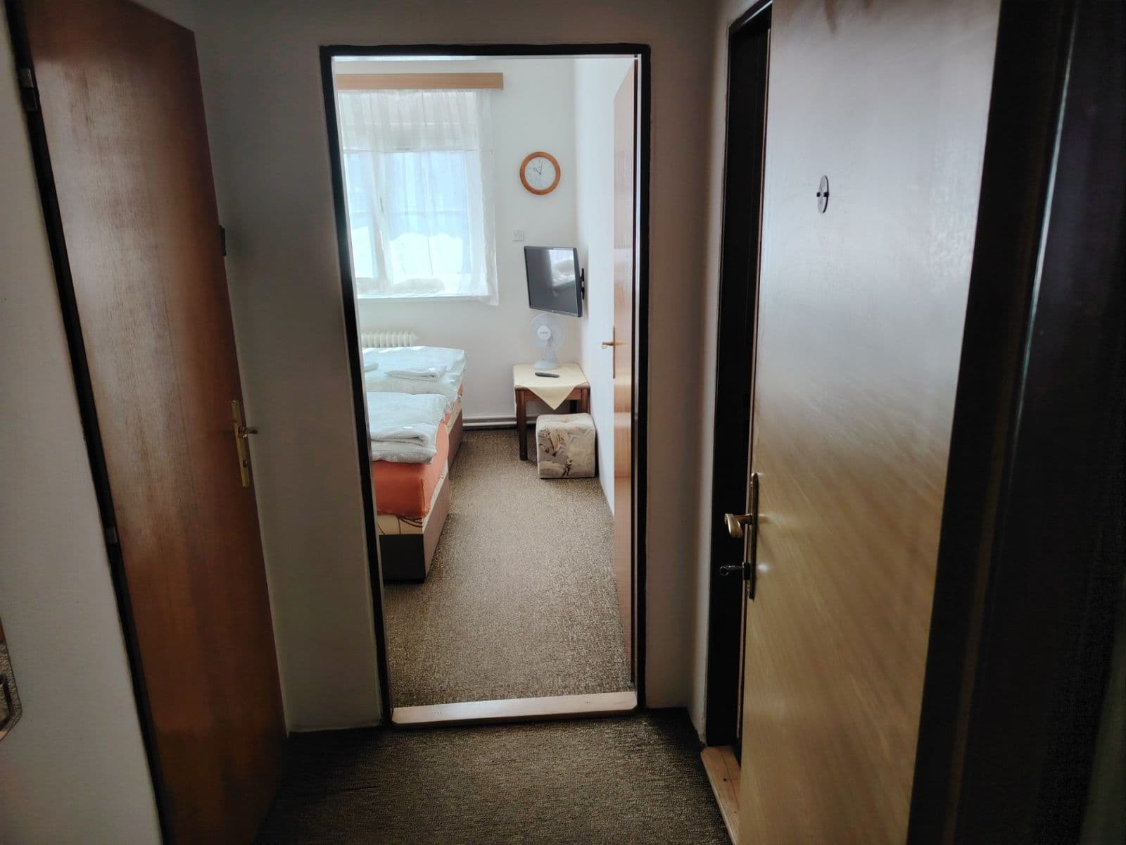 Prenájom bytu Garsoniéra 18 m², Ústecká, Praha, Praha Prenájom bytu Garsoniéra 18 m², Ústecká, Praha, Praha