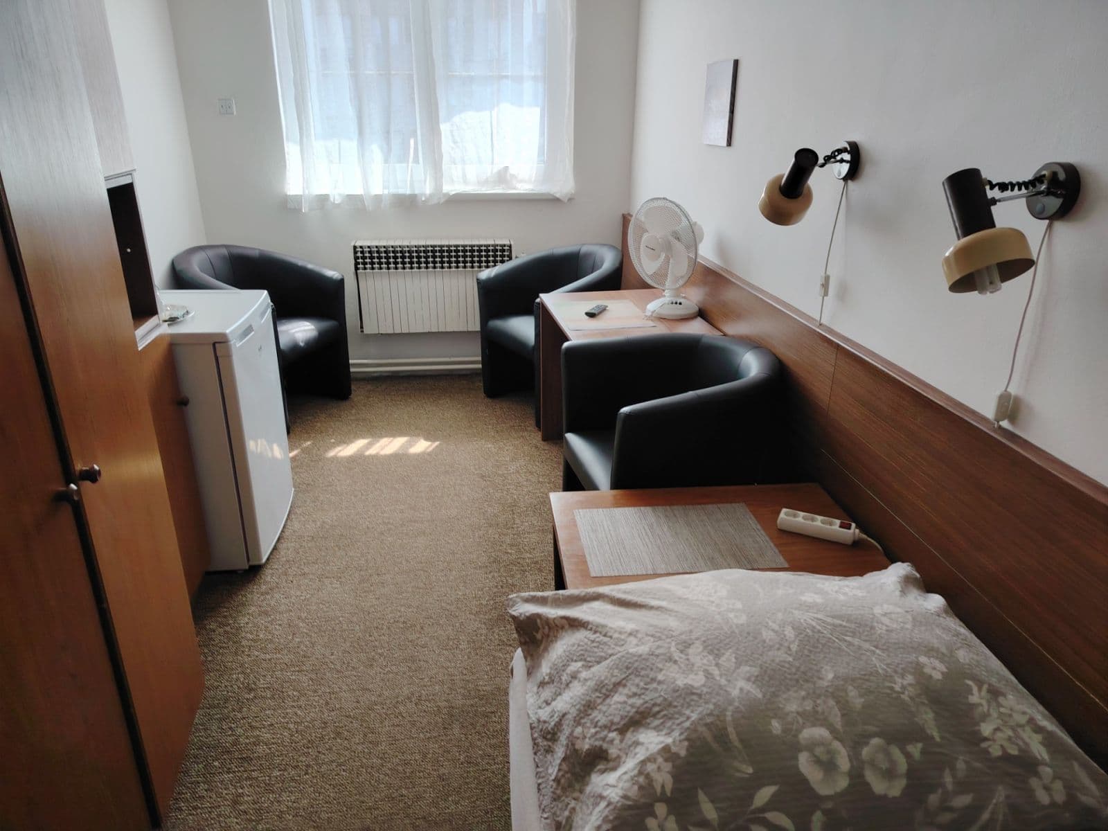 Prenájom bytu Garsoniéra 18 m², Ústecká, Praha, Praha Prenájom bytu Garsoniéra 18 m², Ústecká, Praha, Praha
