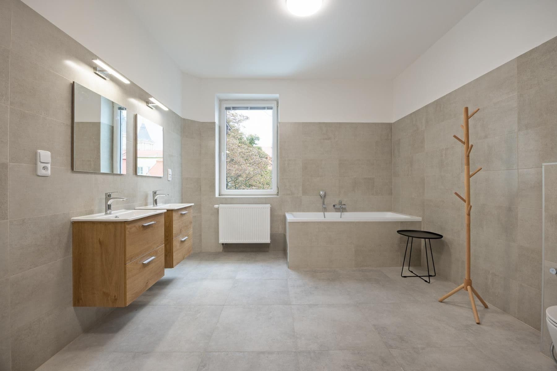 Prenájom bytu 2-izbový 74 m², Nádražní, Ostrava, Moravskoslezský kraj Prenájom bytu 2-izbový 74 m², Nádražní, Ostrava, Moravskoslezský kraj