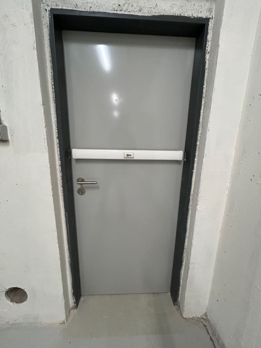 Prenájom nebytového priestoru 24 m², Lindleyova, Praha, Praha Prenájom nebytového priestoru 24 m², Lindleyova, Praha, Praha