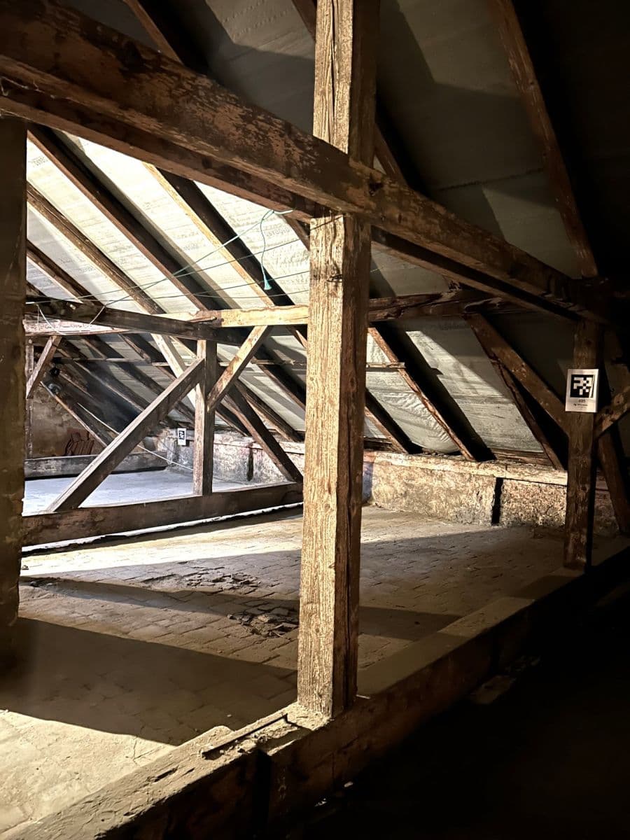 Prenájom nebytového priestoru 116 m², Korunní, Praha, Praha Prenájom nebytového priestoru 116 m², Korunní, Praha, Praha