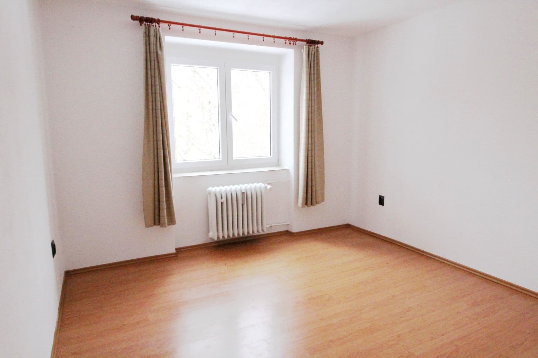 Prenájom bytu 1-izbový 32 m², Sevastopolská, Kladno, Středočeský kraj Prenájom bytu 1-izbový 32 m², Sevastopolská, Kladno, Středočeský kraj