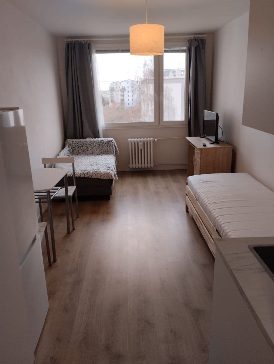 Prenájom bytu 1-izbový 24 m², Čenětická, Praha, Praha Prenájom bytu 1-izbový 24 m², Čenětická, Praha, Praha