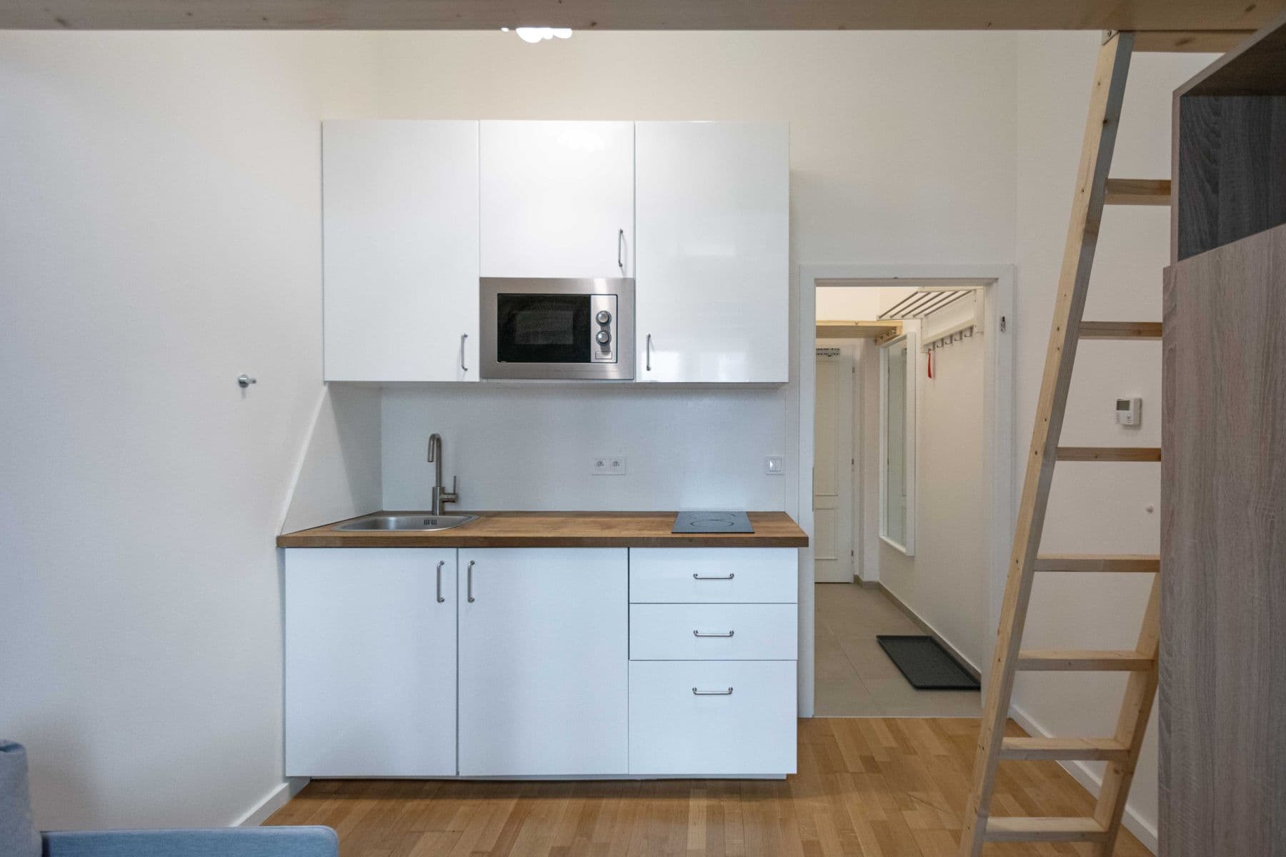 Prenájom bytu 19 m², Čelakovského sady, Praha, Praha Prenájom bytu 19 m², Čelakovského sady, Praha, Praha
