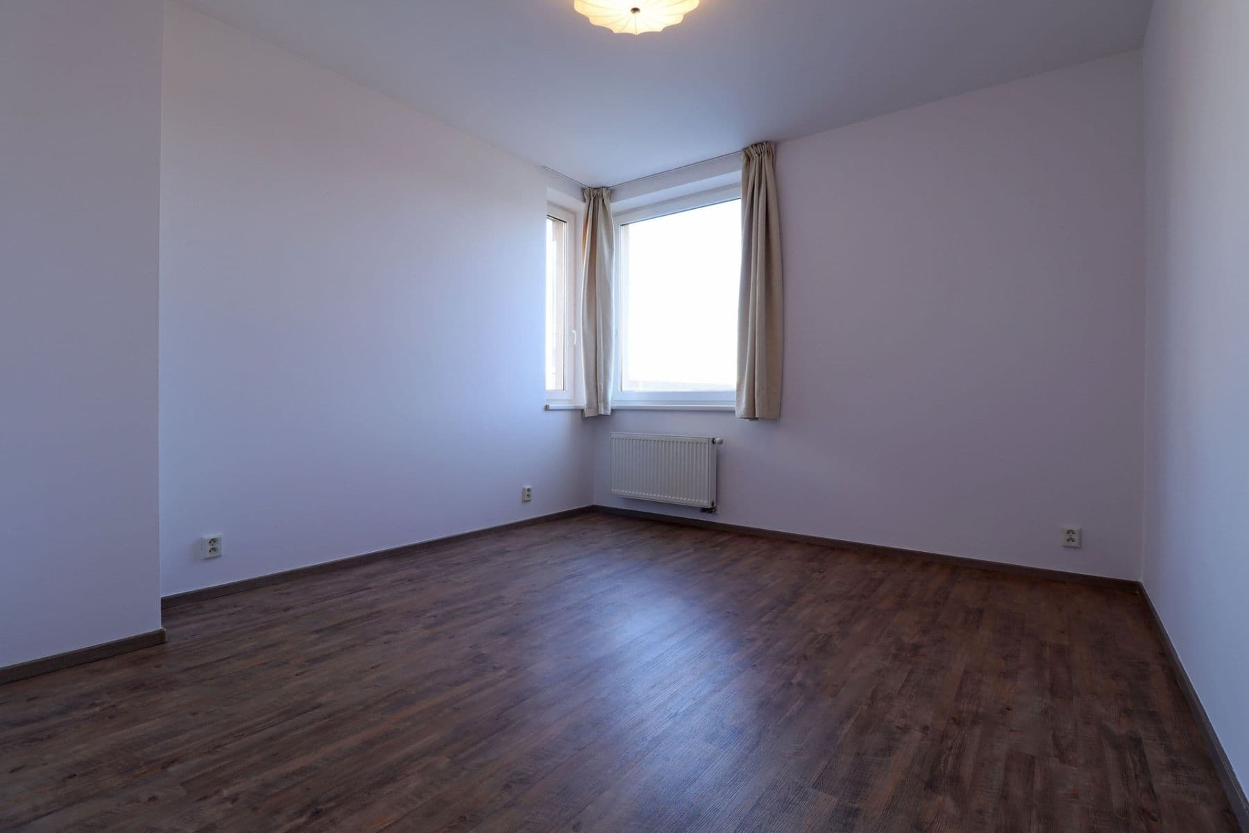 Prenájom bytu 3-izbový 76 m², Pastevců, Praha, Praha Prenájom bytu 3-izbový 76 m², Pastevců, Praha, Praha