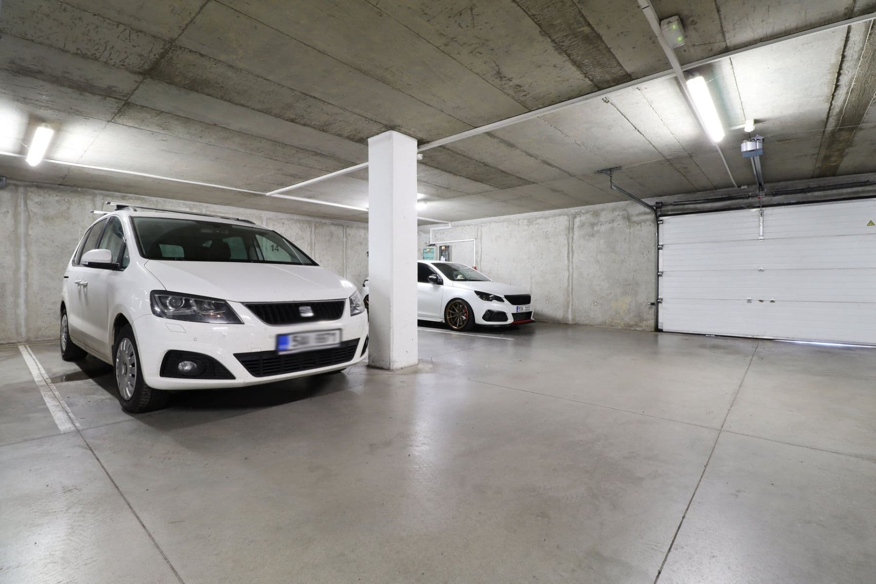 Prenájom bytu 3-izbový 76 m², Pastevců, Praha, Praha Prenájom bytu 3-izbový 76 m², Pastevců, Praha, Praha