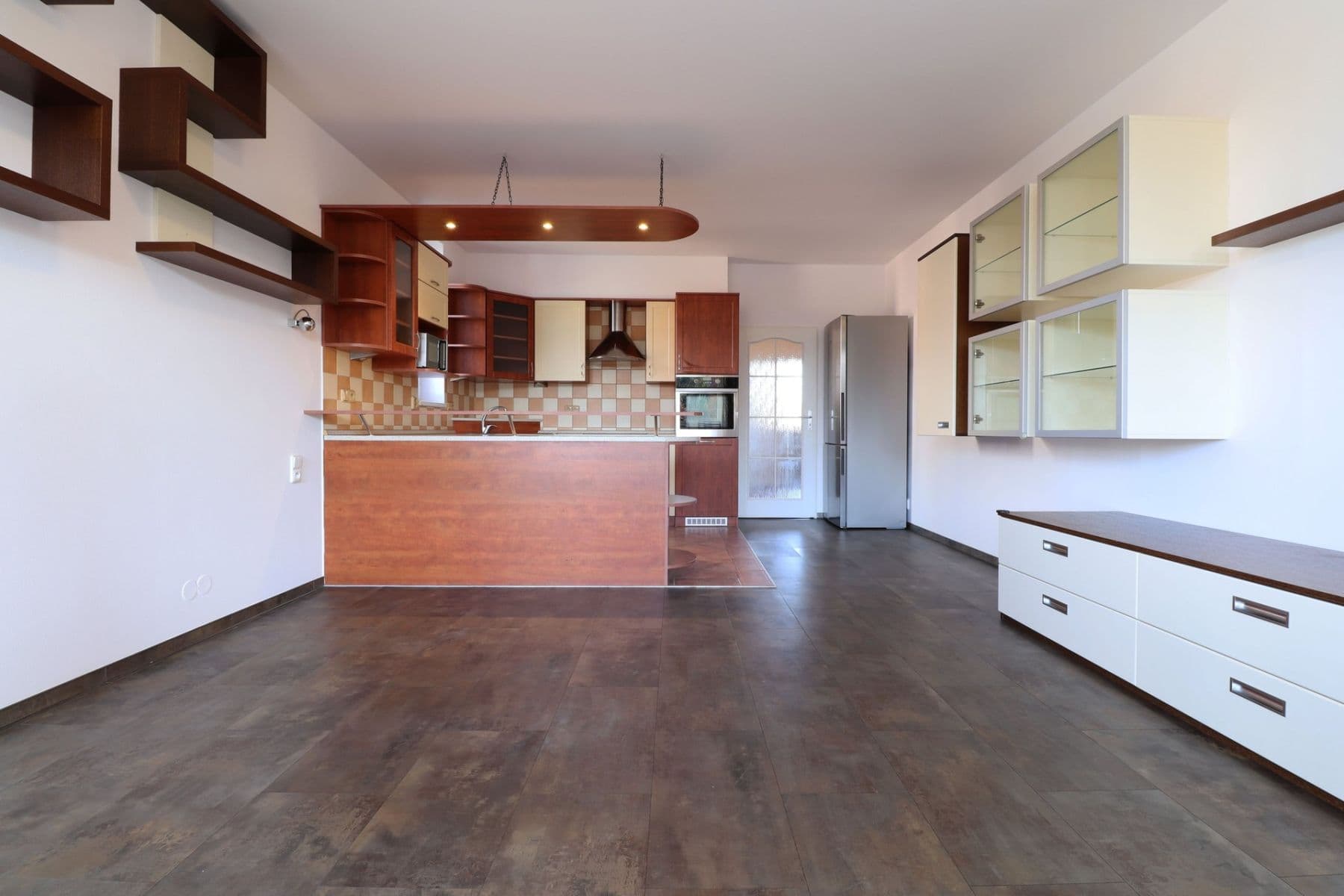 Prenájom bytu 3-izbový 76 m², Pastevců, Praha, Praha Prenájom bytu 3-izbový 76 m², Pastevců, Praha, Praha